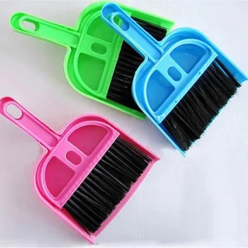 

Mini Desktop Sweep Cleaning Brush table Small Broom multi-function can be hanging desk Dustpan Set 2019 New Fashion