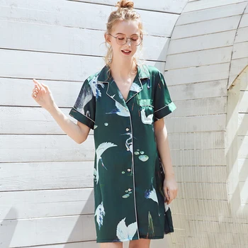 

NG0369 Satin Silk Women Night Gown Sleepwear Half Sleeve Sexy V-Neck Nightgown Sleepshirt Female Nightdress Nightie Home Clothes