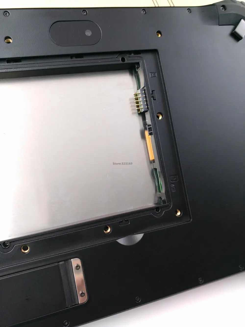 EM-I12 Rugged Tablet (40)