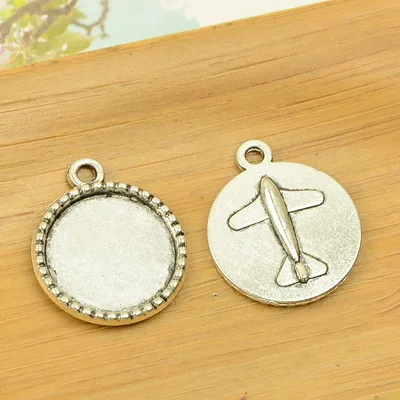 

50pcs/lot A6706 antique silver Bottom bracket shape alloy charm pendant fit jewelry making 26x22mm, inner diameter of 18mm
