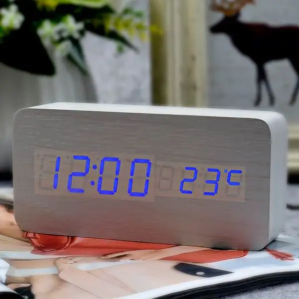 White-Blue Jinsun удара LED будильник время/дата/температура цифровой древесины бамбука Voice Настольные Часы LED Дисплей рабочего Цифровой Таблица часы - Цвет: White-Blue