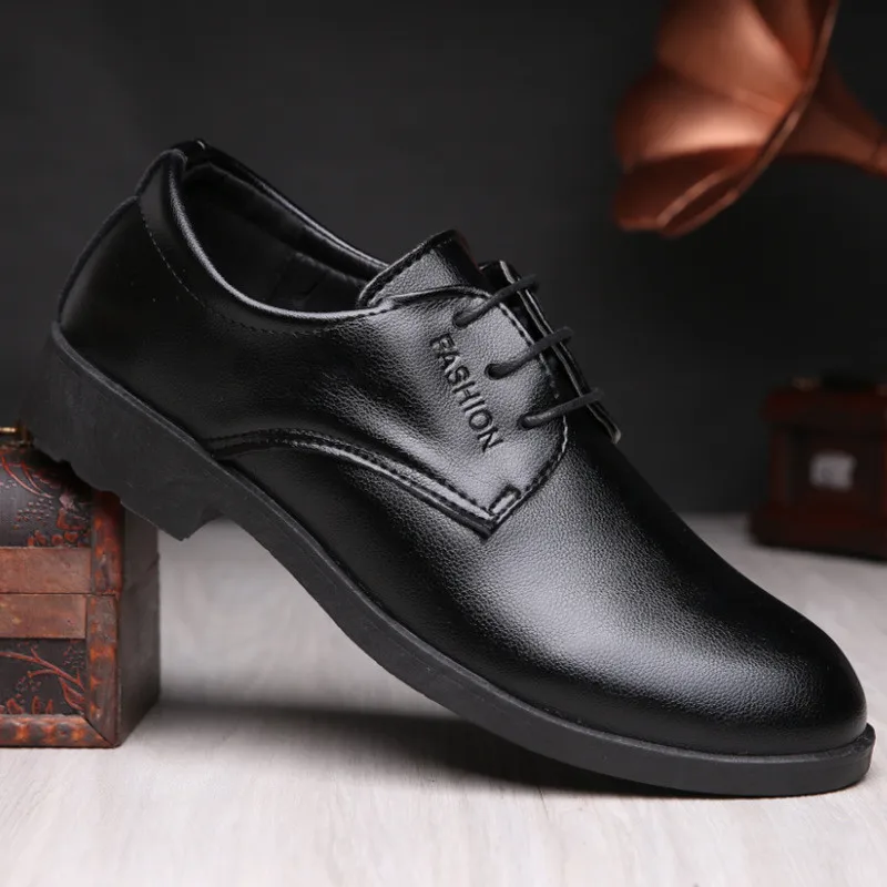 LIN KING/Модная Мужская официальная обувь; однотонные модельные туфли-оксфорды с острым носком без застежки; Мужская обувь для свадебной вечеринки; Zapatos De Hombre - Цвет: black-lace up