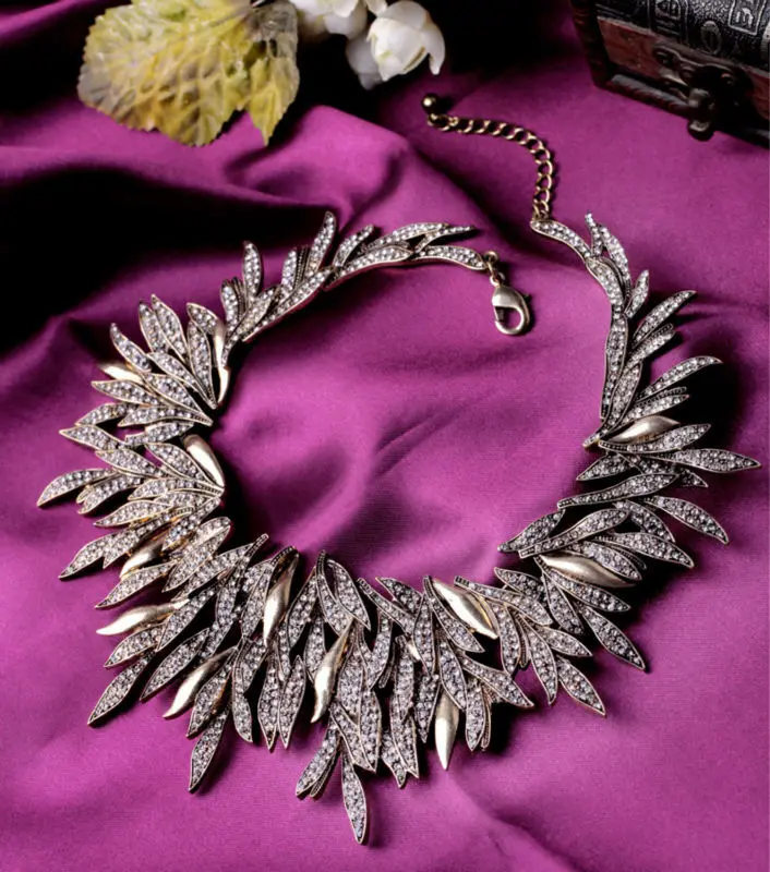 

Indian Exaggerated Power Statement Necklace Wholesale Set Rhinestone Leaves High Brand Jewelry Fashion Women Accessory In Box