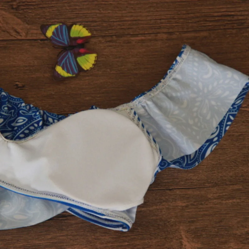 

Women Summer Off Shoulder Bikini Top with Pants Print Ruffled Hem Low Waist Swimsuit FI-19ING