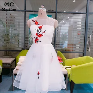 Vintage Ball Gown Homecoming Dress White Embroidery Graduation Dress Short Homecoming Graduation Dresses Cocktail Dresses