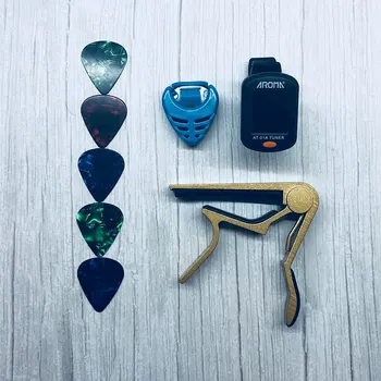 

Tool Kit Guitar Tuner + Capo + Plectrum Holder + 5 Celluloid Picks Tuning Capotraste Mediator Case Guitarra Parts Accessories