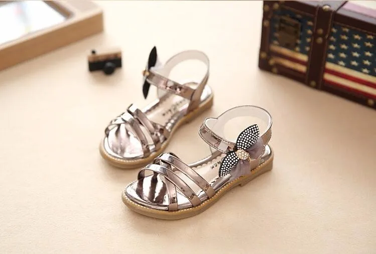 Сандалии для девочек блестящие буквы г. Новые летние туфли с бантом для девочек принцесса ПУ кожа модные детские сандалии для детской обуви