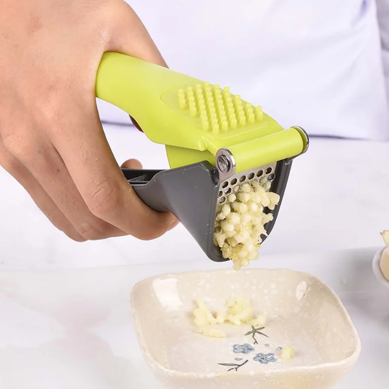 1pc Cooking Assistant Useful Household Supplies Kitchen Gadget Manual Garlic Crusher DIY Food Maker Labor-saving Garlic Presser