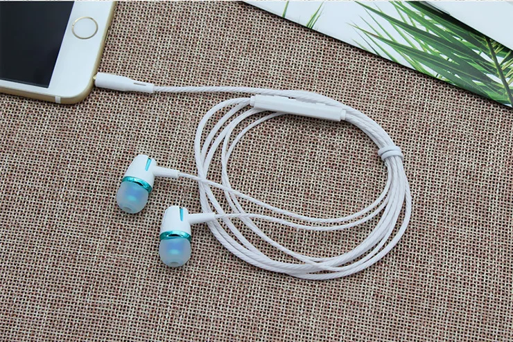 wired in-ear earphones earbuds (3).jpg