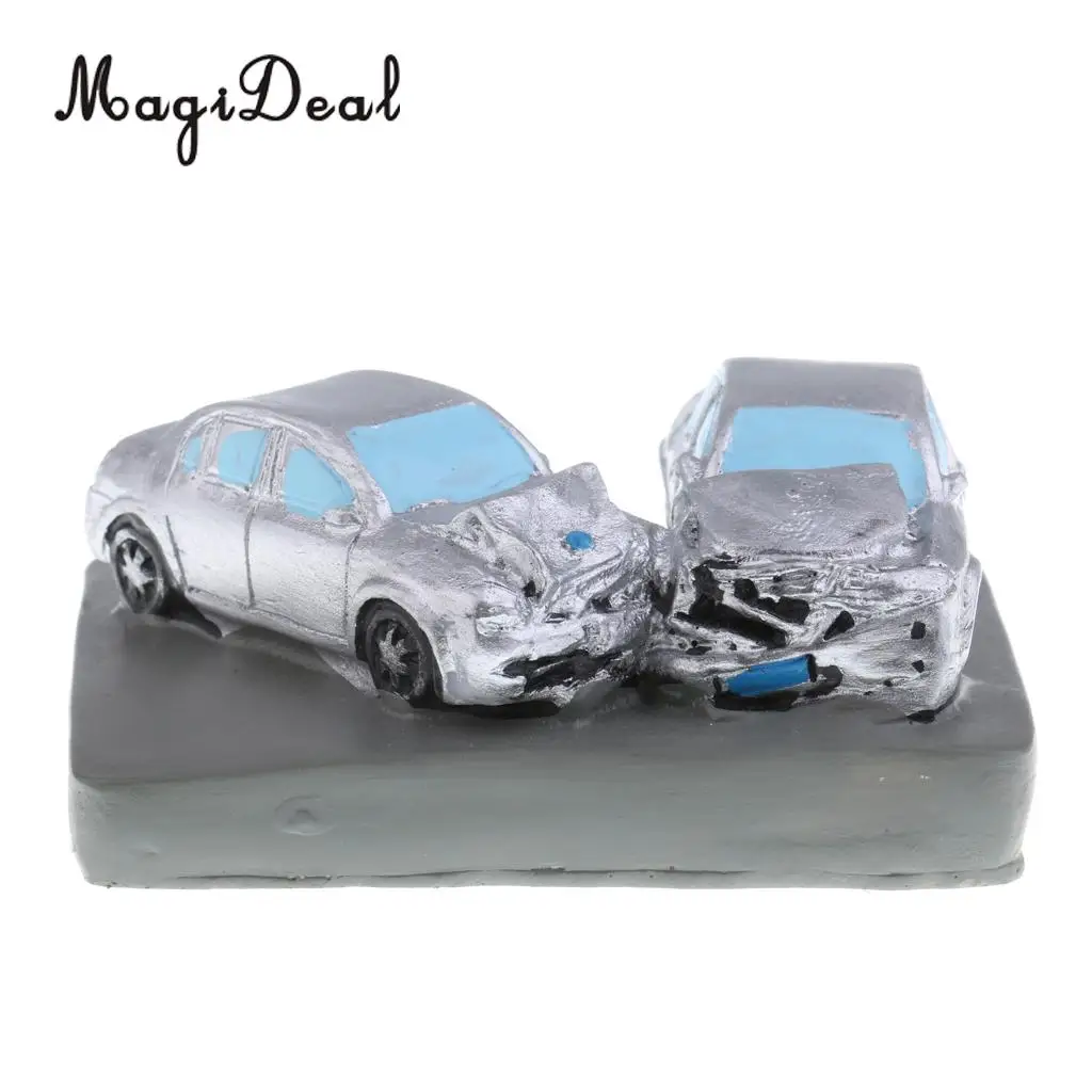 MagiDeal DIY Resin Sand Scenery Building Car Accident Collision Model Scene Layout for Diorama Landscape Tabel Desk Decor Toy