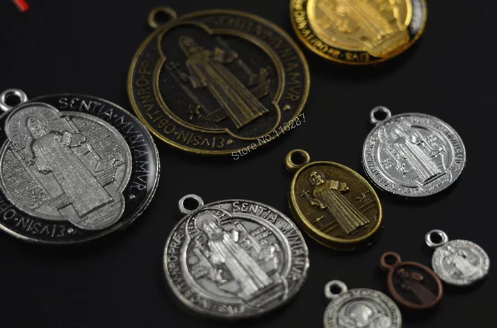 Regalos religiosos católicos santos Benedict Protección santos Medallas antiguo plateó la pulsera Del Encanto de bronce bañado en oro|charm pendants|holy medalsreligious - AliExpress