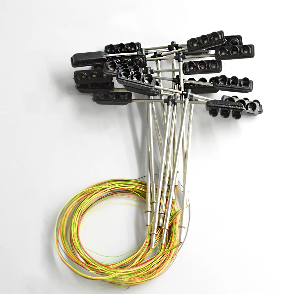

6pcs Model Traffic Signal Light two heads 5V Height about 78mm Traffic Metal with Plastic Model Train Layout