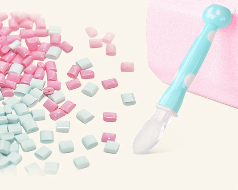2pcs/lot& Box Baby Silicone Spoon Safety Infant Feeding Kids Children Boy Girl Toddler Flatware Spoons Dishes Tableware Soup
