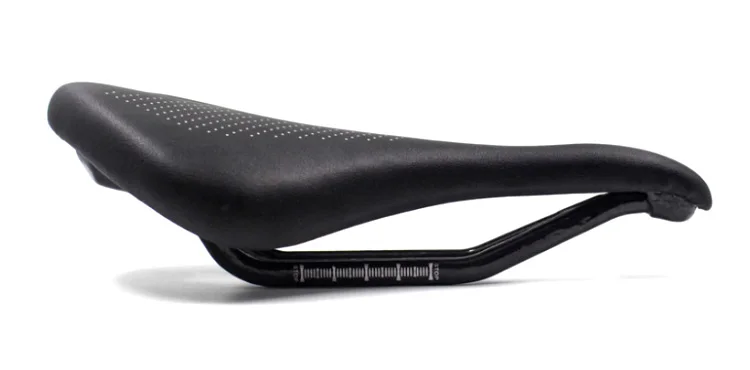 Полиуретановое+ углеродное волокно велосипедное седло для MTB шоссейного велосипеда легкое сиденье Подушка велосипедные части комфортное сиденье 170 г