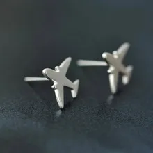 

KAMEIER European Fashion airplane earrings for women Simple design tiny aircraft stud earrings women as gift earrings bulk