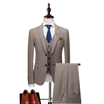 Najtaniej 2019 Groom Smokingi Kurtka Mężczyźni Garnitur Khaki Szary 3 Sztuka Elegancki Palenia Mariage Odzieży Męskiej Nowoczesny Biznes Sukienka Formalne Apartamenty Typu Suite