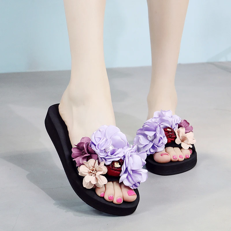 

2019 Fashion Bohemian Floral Beading Flower Platform Wedges Flat Beach Slippers Women Summer Non-Slip Shoes Sandals