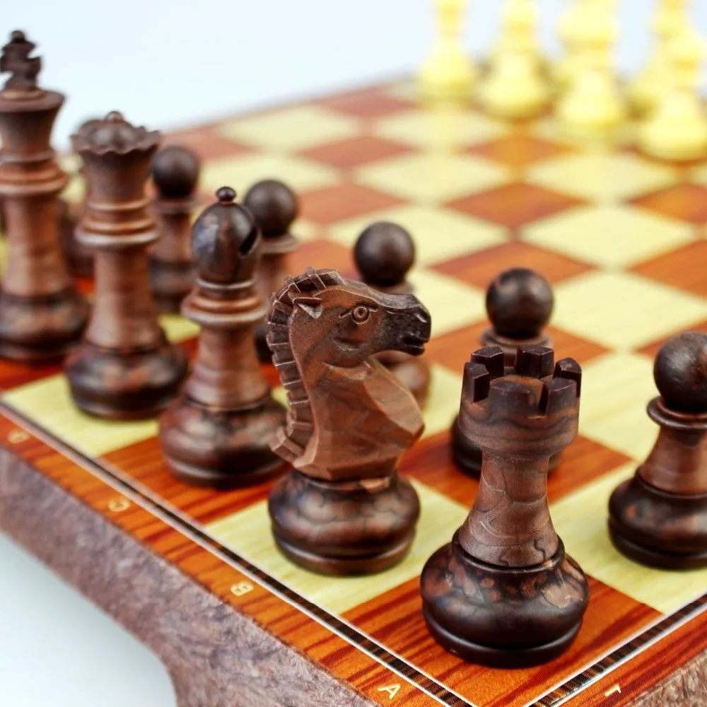 New-Arrival-Wooden-WPC-Chess-Folded-Board-International-magnetic-Chess-Set-Exquisite-Chess-Puzzle-Games-Board (2)