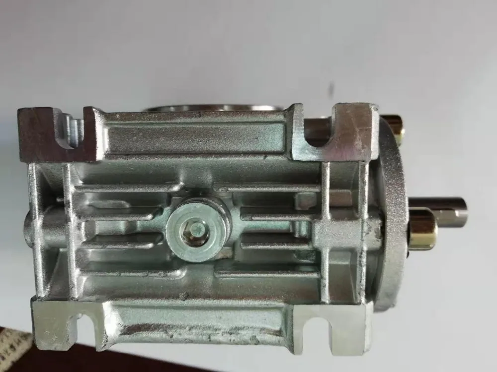5:1-100:1 NRV40 shaft input worm gear reducer input hole 11mm output hole 18mmor 19mm hand crank turbine reducer