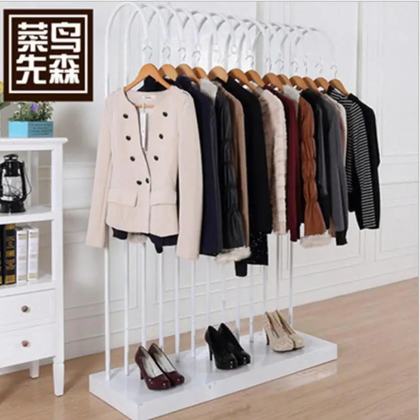 

DHL shipping Nice clothing Display shelf