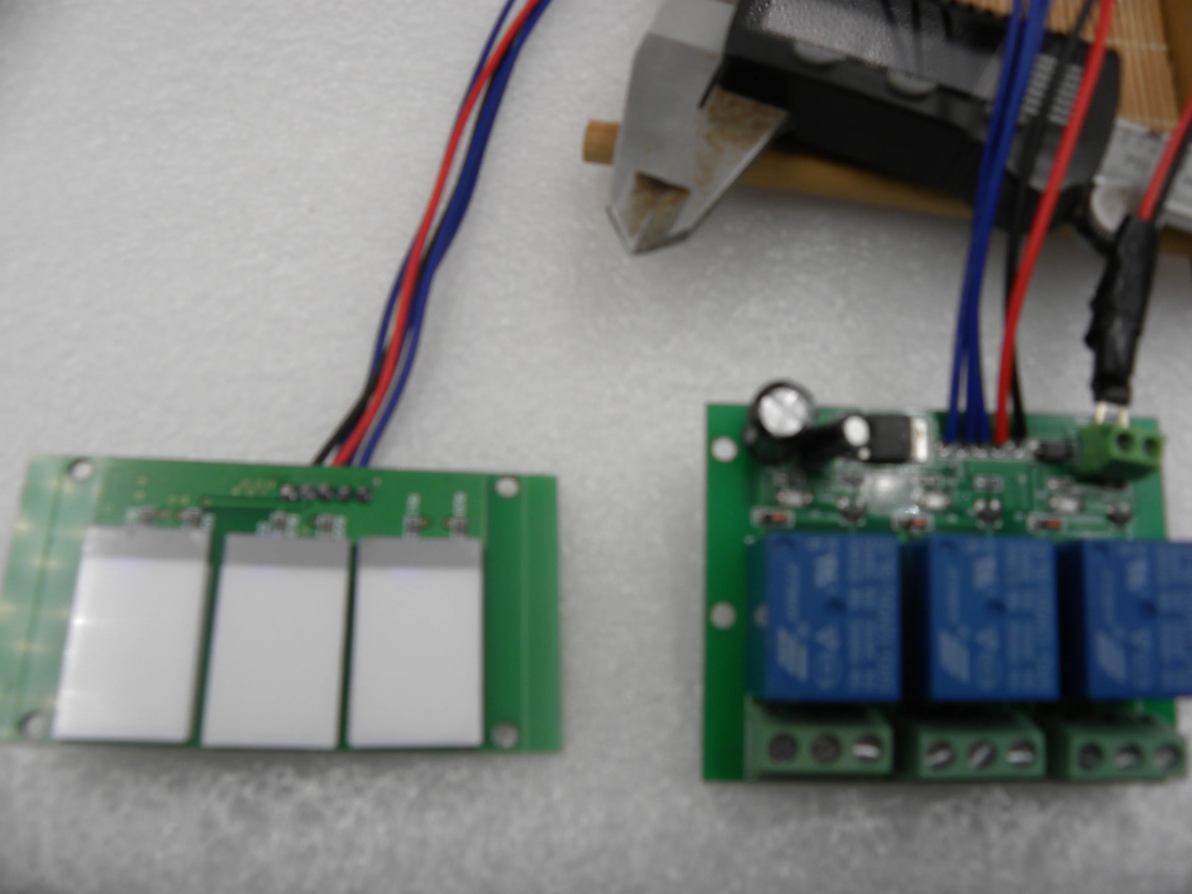 

12V 3 way touch key module with relay board dual color LED self locking dynamic interlock function