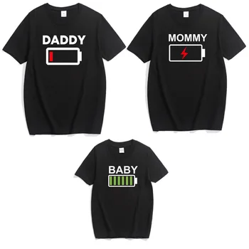 

2019 Charging Battery Print Family T Shirts Mommy and Me Clothes Family Christmas Pajamas 100% Cotton Like Father Love Mom Shirt