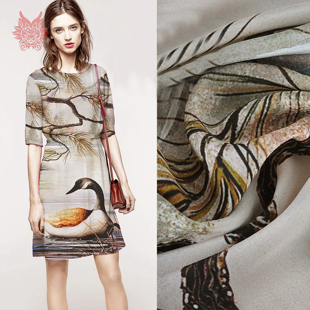 

Pastoral gold swan plant positioning print 100% silk crepe de chine fabric apparel for dress natural silk tissu 12mm SP5028