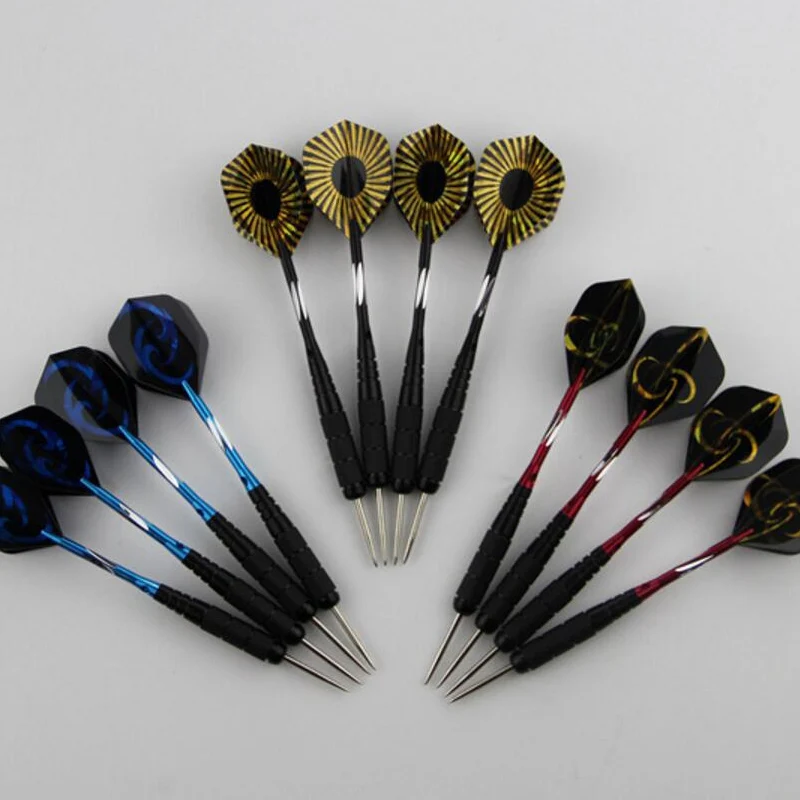 12 packs of quality darts Various colors and boutique boxes are suitable for indoor and outdoor entertainment activities