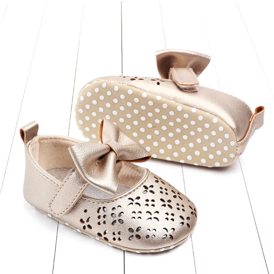Baby Girls First Walker Summer Anti-slip Soft Bottom Girl Princess Shoes Toddler Bow Hollow Out Crib Shoes Baby For 0-18M