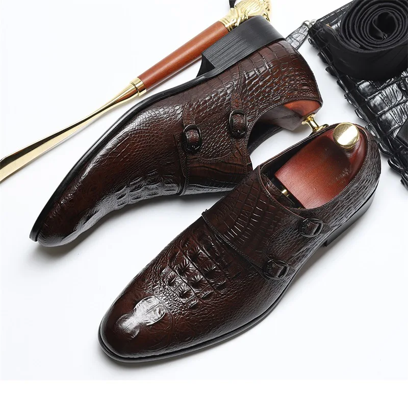 

2018 spring and autumn men's new crocodile pattern men's leather shoes pointed business dress Brock shoes wedding shoes men