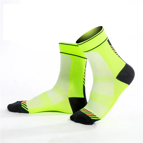 green R-BAO 1 пара профессиональный Велоспорт носки mtb велосипеда Для мужчин Для женщин спортивные велосипедные носки calcetines ciclismo hombre chaussette cyclisme - Цвет: green