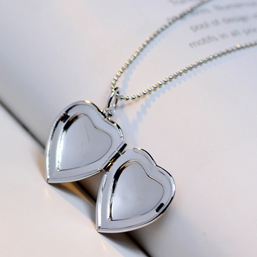 Mini Rhinestone Love Heart Living Memory Photo Picture Locket Box Memorial Necklace Openable