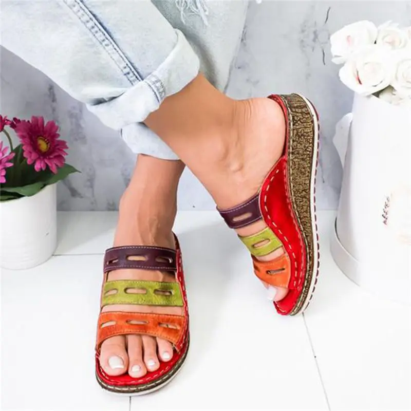 Puimentiua/Новинка года; летние женские босоножки; сандалии с вышивкой; женская повседневная обувь с открытым носком; шлепанцы на танкетке; пляжная женская обувь - Цвет: red