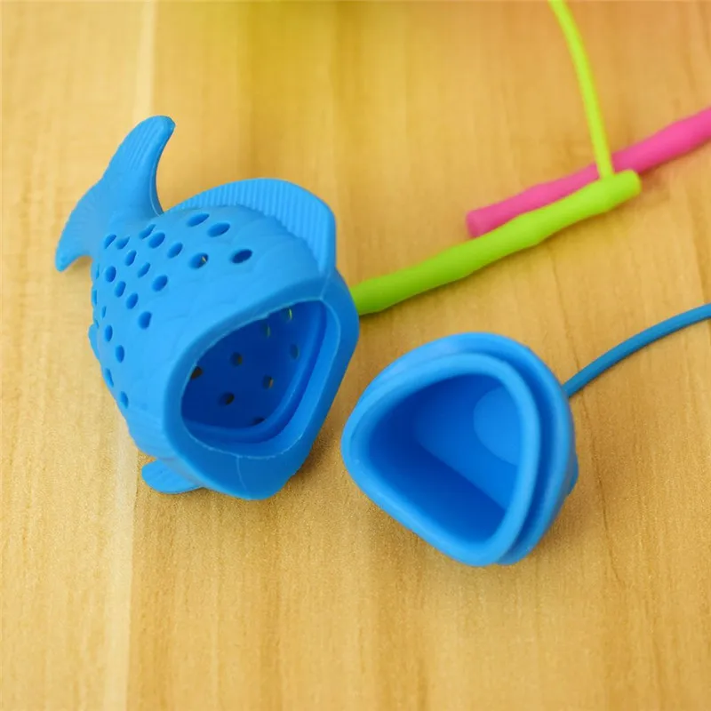 Lovely Fish Shape Silicone Tea Infuser Resuable Tea Leaf Strainer Durable Tea Ball Herbal Spice Filter BPA Free Drop Shipping Lovely Fish Shape Silicone Tea Infuser Resuable Tea Leaf Strainer Durable Tea Ball Herbal Spice Filter BPA Free Drop Shipping