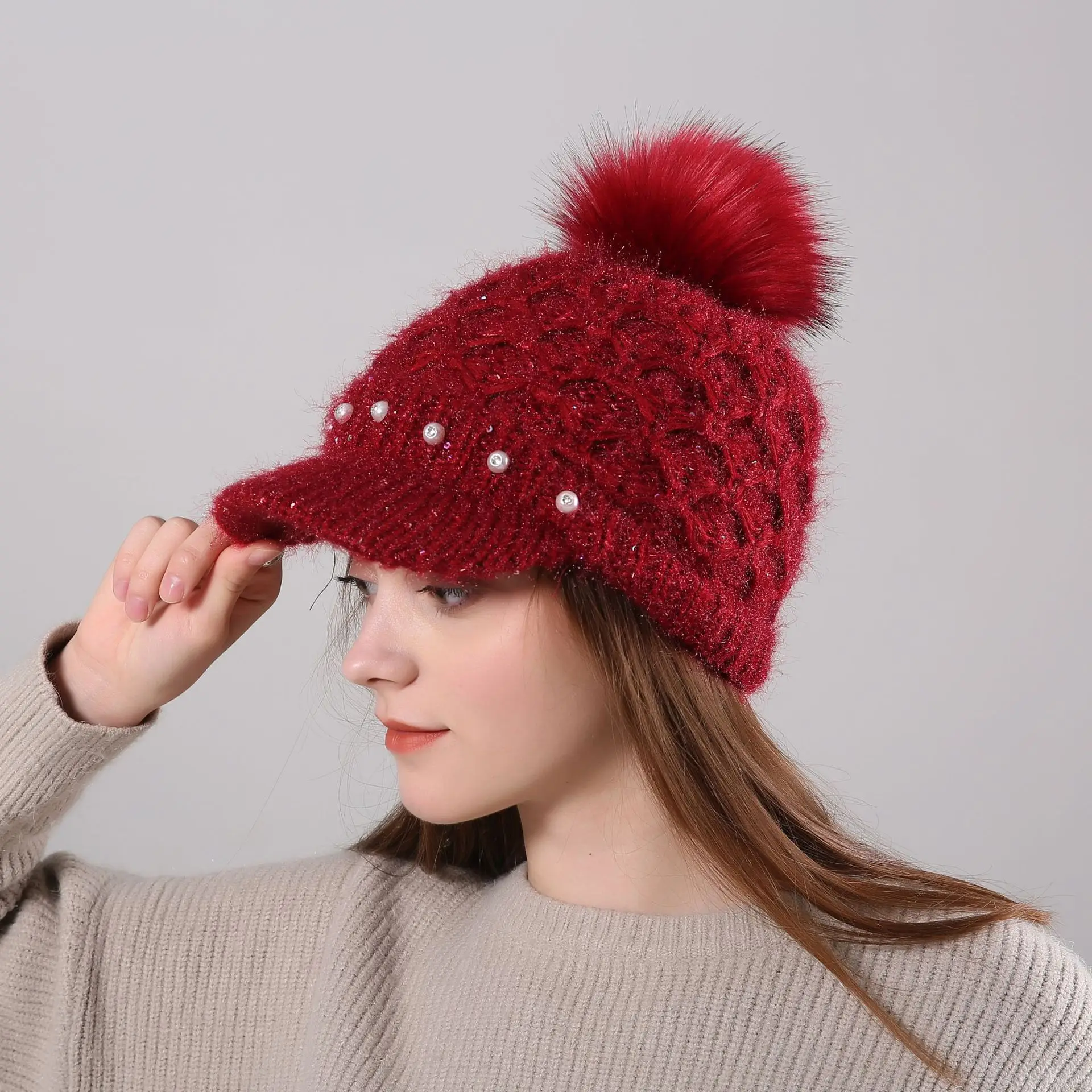 

Ladies Velvet Warm Wool Cap Girls Pearl Diamond Rabbit Hair Pompom Hat Fashion Knitted Cap Comfortable Casual Visors Hat B-8449