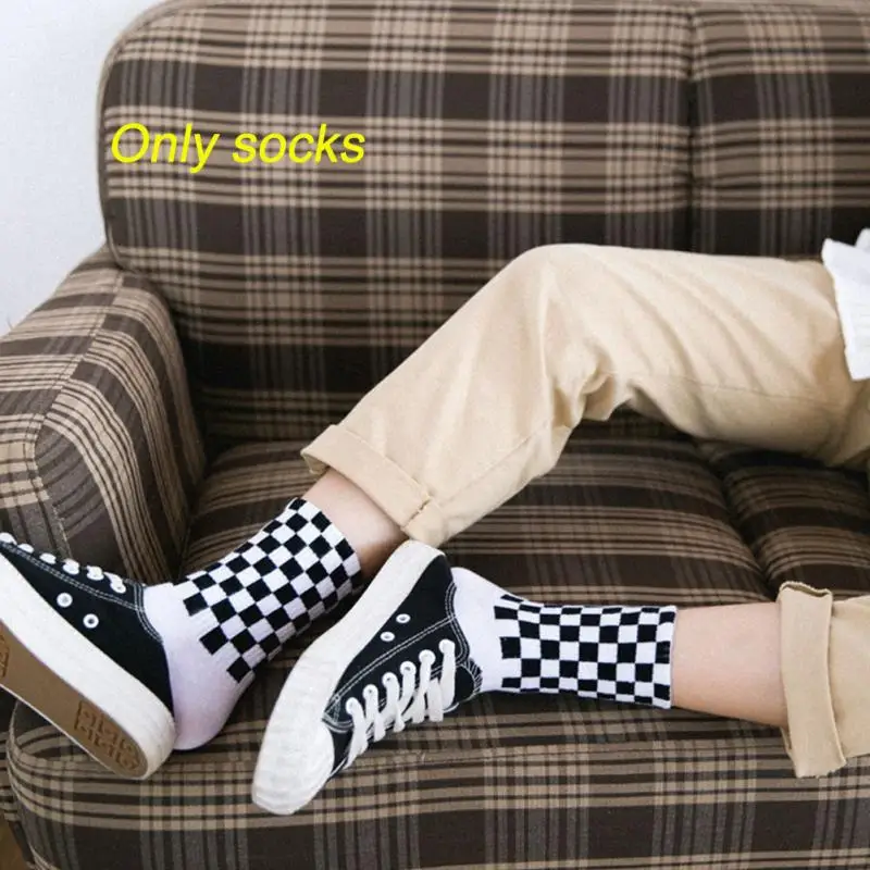 2 пары Tide фирменные мужские носки мягкий удобный хлопчатобумажный мужские носки клетчатые Геометрические Цвета белые черные эластичные