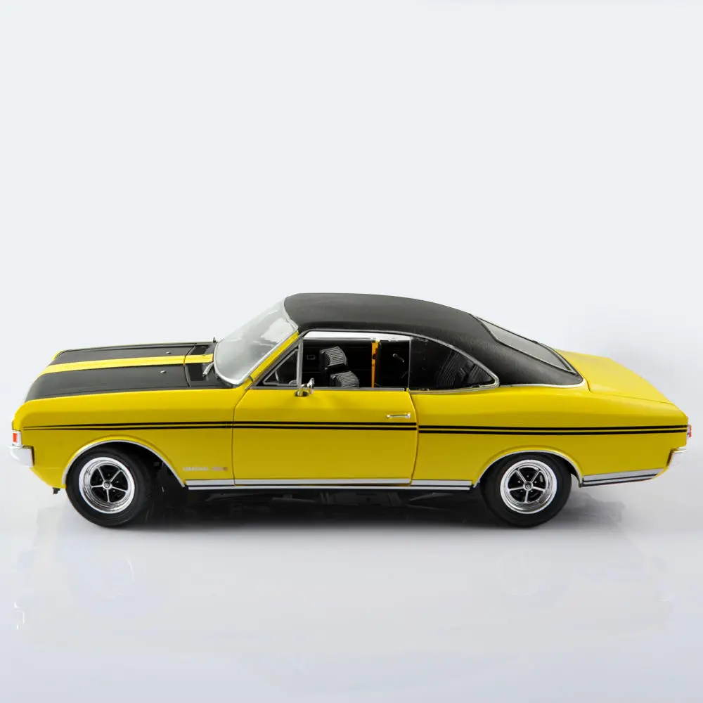  1/18 Diecast Car Model Toys Yellow Opel Commodore GS/E w Revell Car Model Gifts Collections 