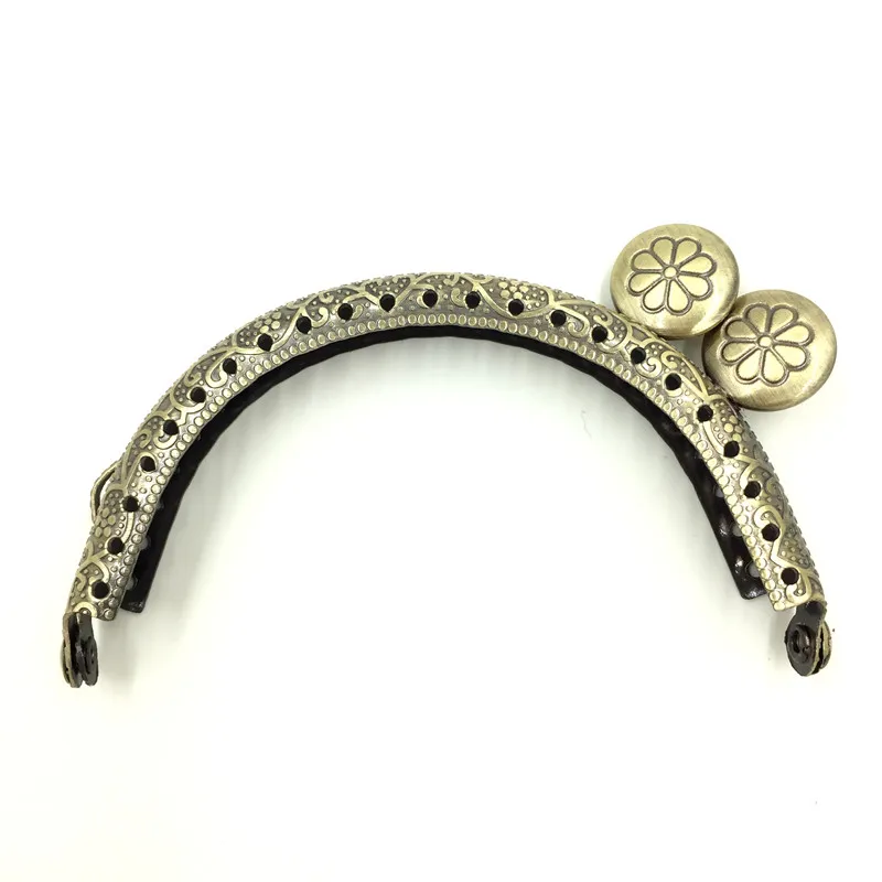 

10Pcs Bronze Tone Flower Carved Arc Metal Frame Kiss Clasp Lock Handle Coin Purse Bags Parts & Accessories 86x52mm