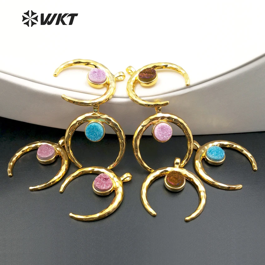 

WT-P1109 Wholesale custom horn shape dyed drusy stone pendant Fashion Big horn druzy pendant for women jewelry 40*45mm
