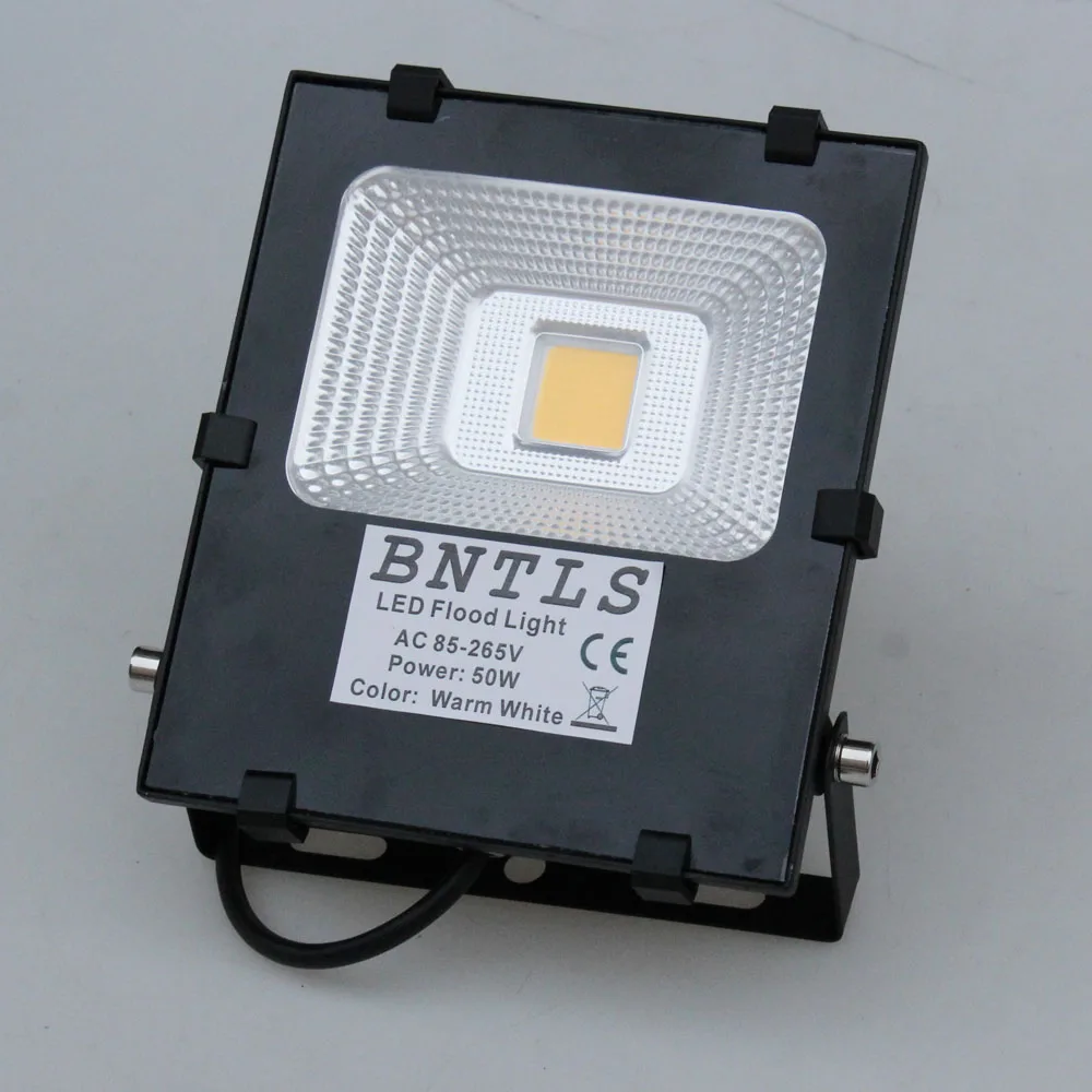 

Free shipping 10W LED Flood light outdoor lighting color 3000k / 6500k waterproof IP 65