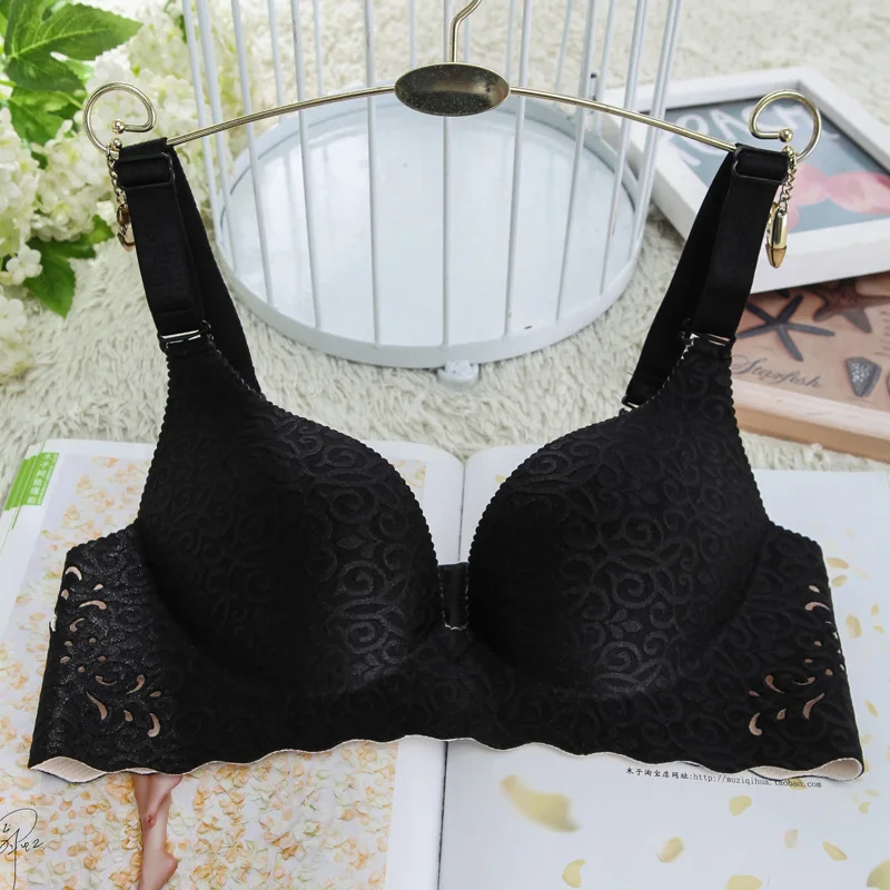 Sexy Deep V Cup Bras For Women Push Up Lingerie Seamless Bra Wireless Bralette Intimates Female Underwear 85c 90c 95c 100c 105c - Цвет: black