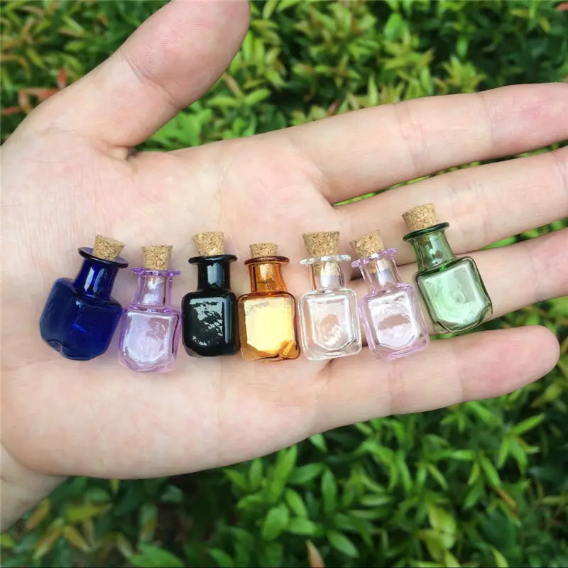 Wholesale Price Mini Glass Color Bottles Rectangle Cute Bottles With Cork Little Bottles Gift tiny Jars Vials Mix 7 Colors 70pcs 2
