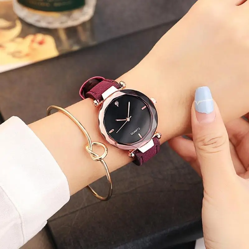 

Simple Women Watch Elegant PU Leather Strap Ladies Casual Quartz Wrist Watches Fashion Quartz Clock For Women Wrist Watch