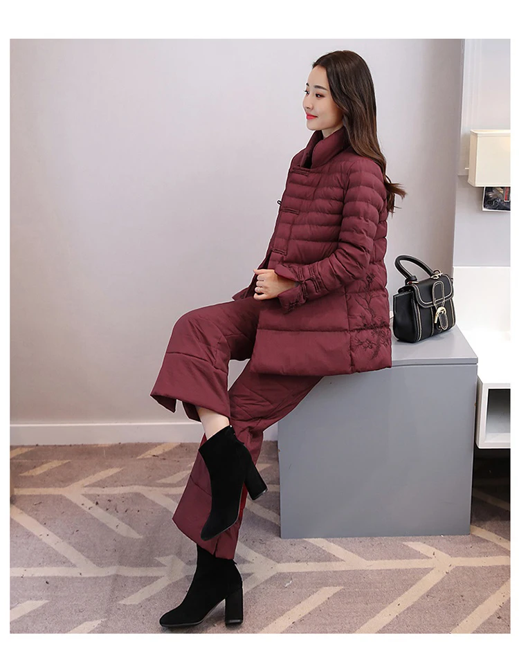 Комплекты 2018 зимняя женская теплая куртка, утепленные комплекты, Женский комплект из 2 предметов с вышитым цветком, пуховое пальто с