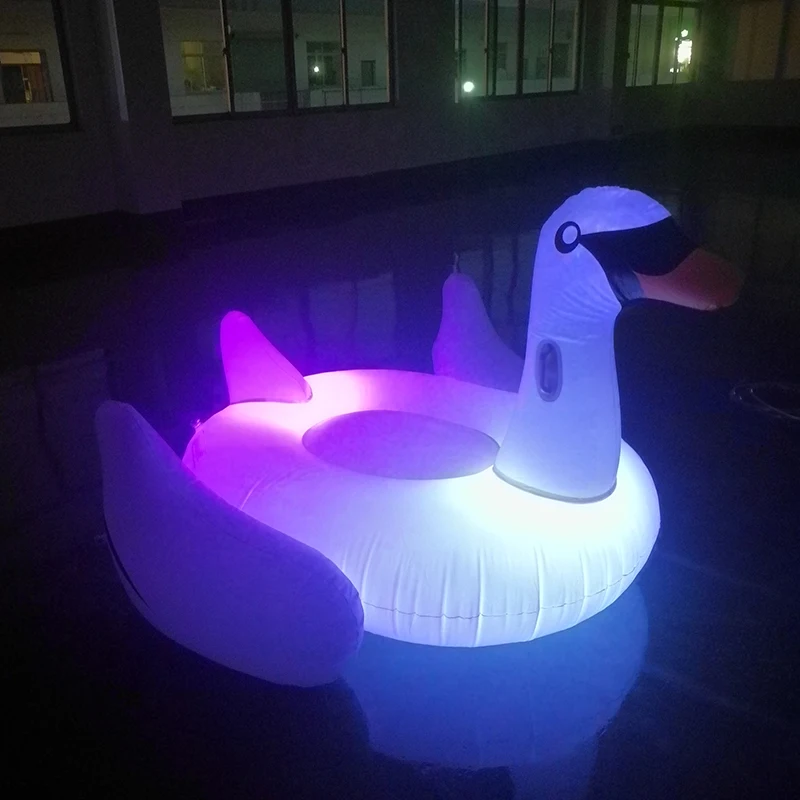 LED подсветкой Лебедь надувной бассейн плавать гигантский ездить на Лебедь плавание кольцо красочные меняется водонепроницаемый LED матрац
