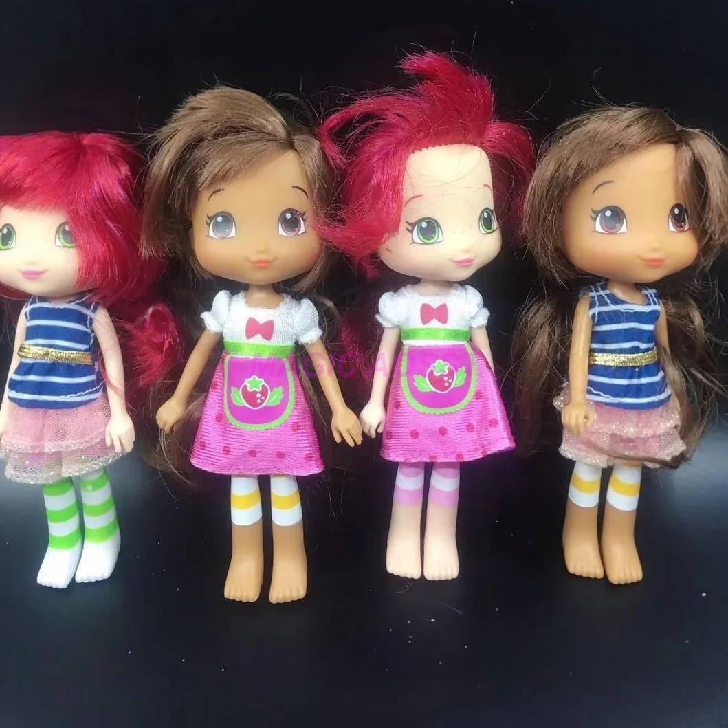 

10cm Original PVC Strawberry Princess Fragrant Dolls Wearing Different Clothes