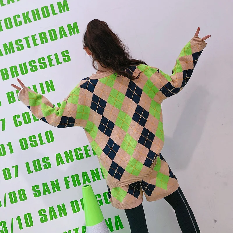 Spring New Thai Street Fashion Characters Hot Painting Rhombic Matching Long-sleeved Shirt Shorts Sweater Suit Casual Loose Spring New Thai Street Fashion Characters Hot Painting Rhombic Matching Long-sleeved Shirt Shorts Sweater Suit Casual Loose