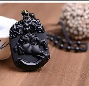 

Free shipping Natural obsidian zodiac horse pendant Dark horse necklace charm men and women style restoring ancient ways