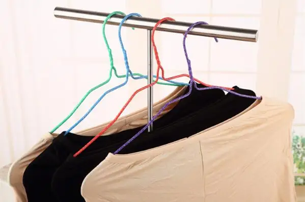Высокое качество железные сушильные стеллажи для дома практичные предметы, прочный водонепроницаемый антикоррозийный вешалка для одежды LYQ