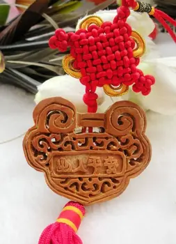 

Long Yi Safe trip wherever you go the trailer carving decoration Home Furnishing Pendant 2050085